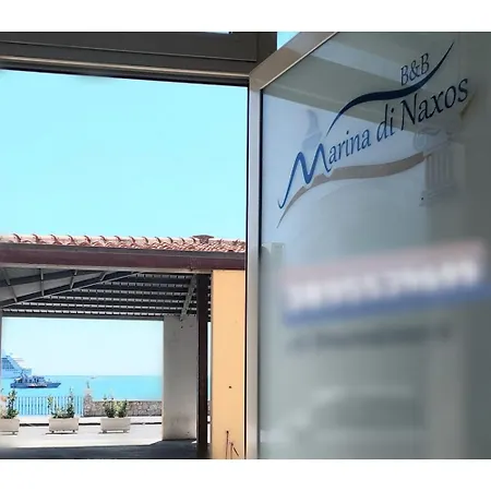 住宿加早餐酒店 Marina Di Naxos 贾迪尼-纳克索斯